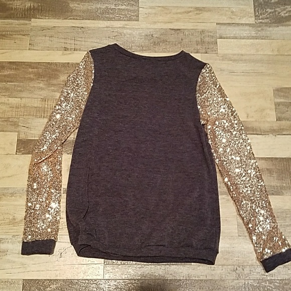 NWOT Charcoal Sequin Sleeve Blouse - Picture 6 of 6